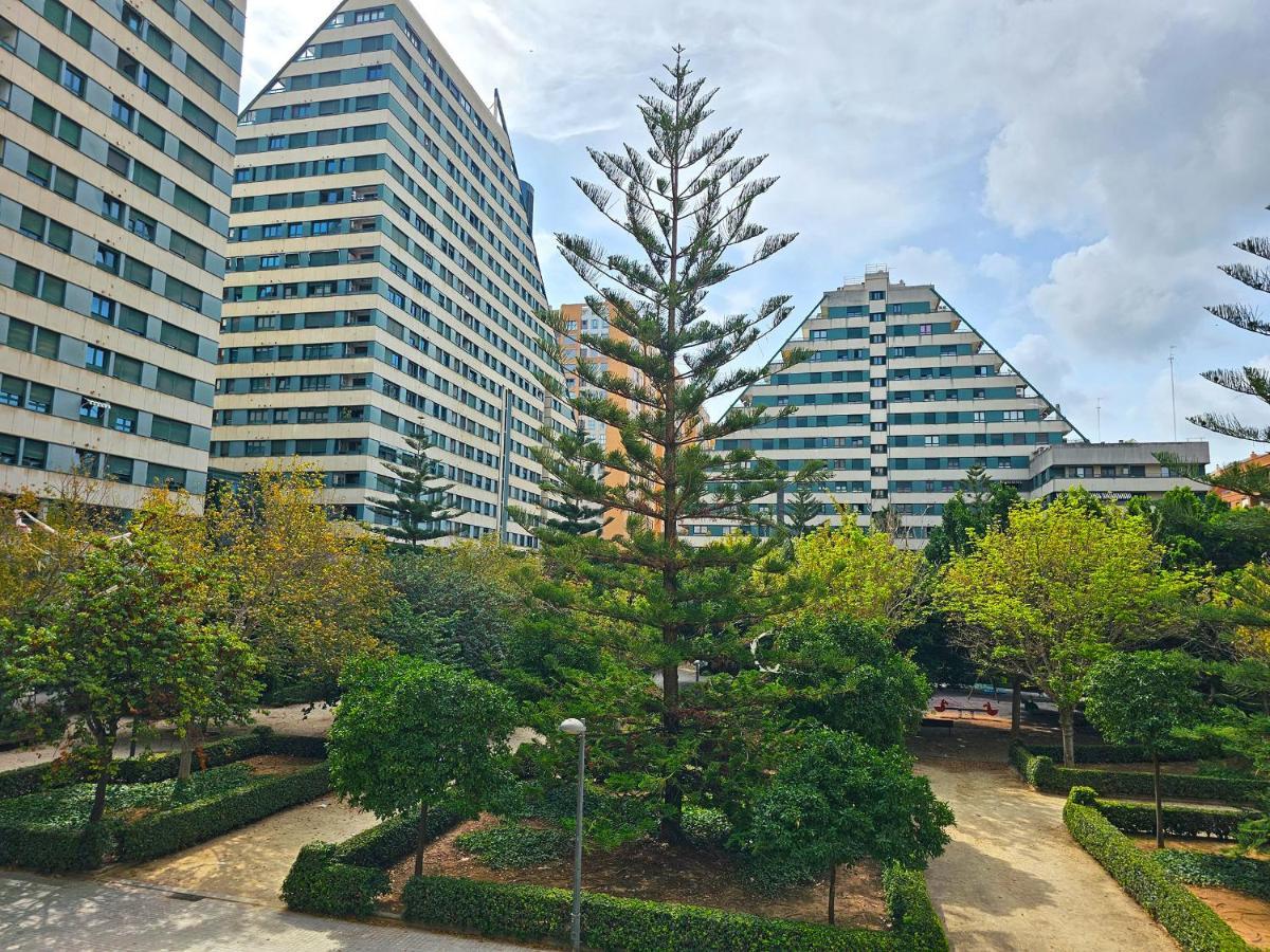 Apartamentos Las Ciencias O Valencia Luaran gambar